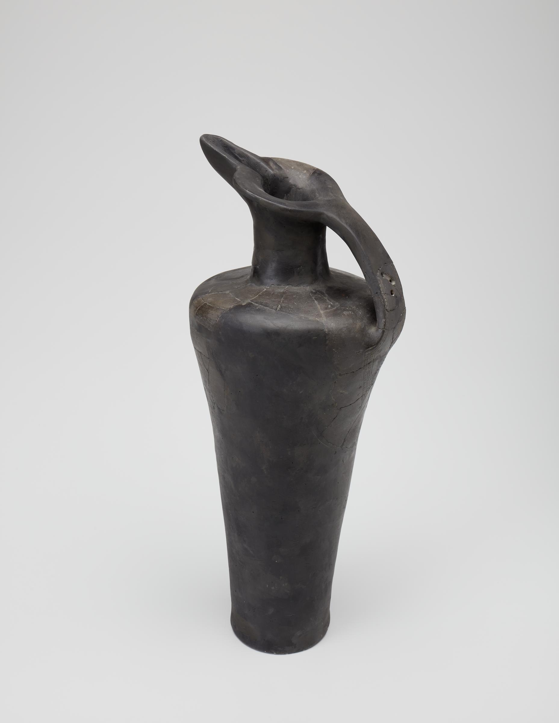 Beaked flagon, La Tène period, 450–370 BC, ceramic © Salzburg Museum
