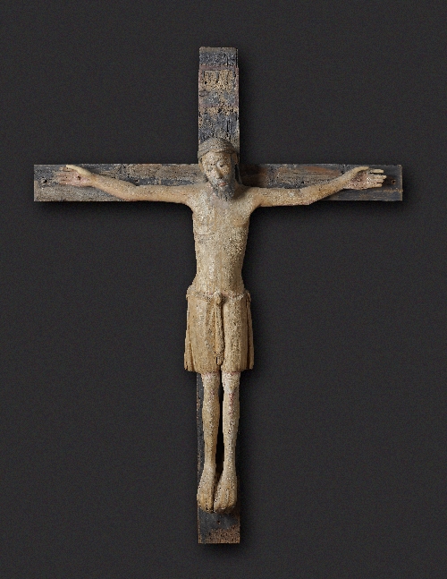 Romanisches Kruzifix, um 1200, Lindenholz, alte Fassung (teilweise ergänzt an Bart und Haaren), Inv.-Nr. 1134 LS-2004