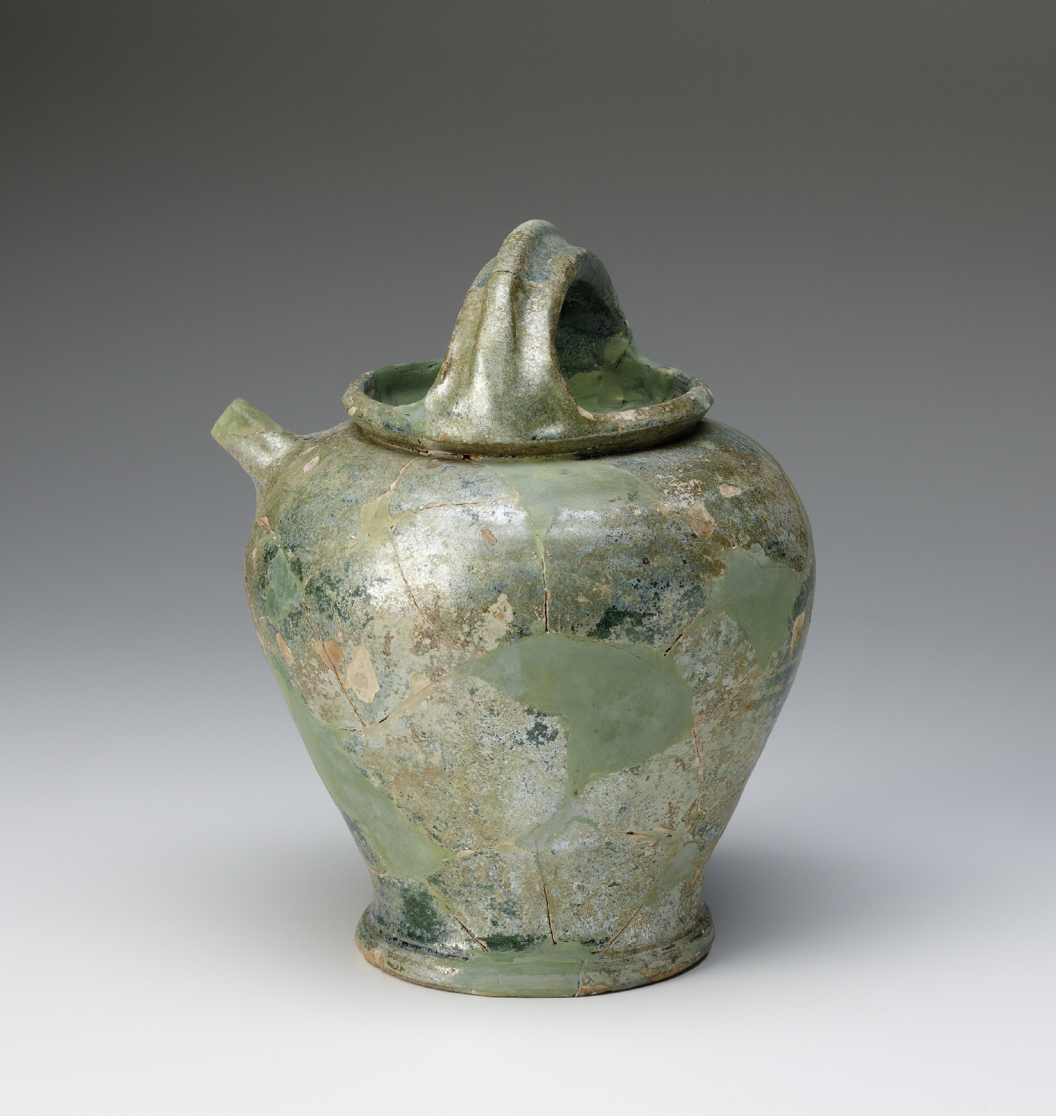 Hooped jug, discovery location: Salzburg City, Neue Residenz, Mozartplatz 1, Early Modern Age, ca. 1600, ceramic, inv. no. ARCH 3110-99