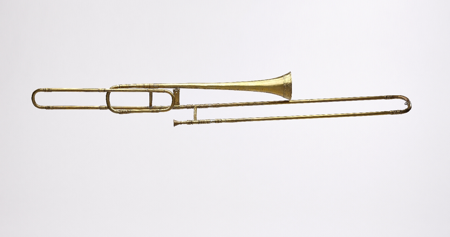 Bass trombone in D with the coat of arms of Prince Archbishop Count Paris Lodron, Sebastian Hainlein the Younger, Nuremberg, 1622, brass, inv. no. MI 1560