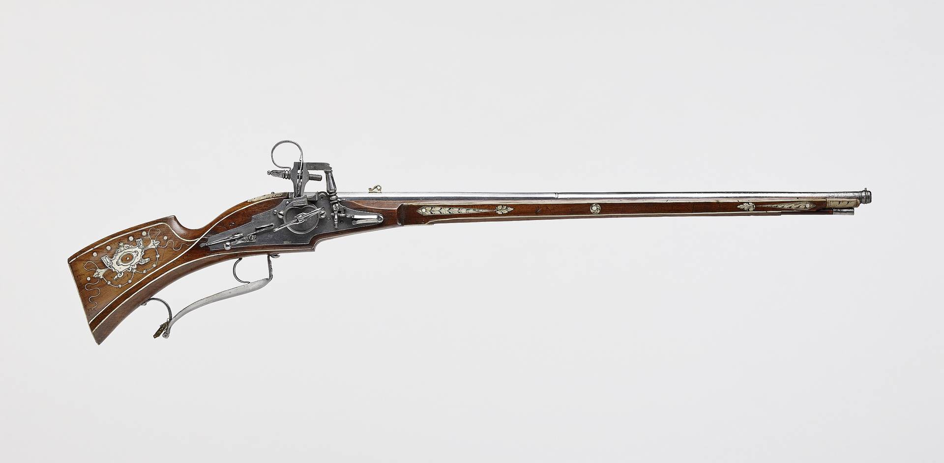 Wheel-lock carbine of the bodyguard of Archbishop Wolf Dietrich von Raitenau, Valentin Klett, Suhl (Germany), plum wood, metal, inv. no. WA 287