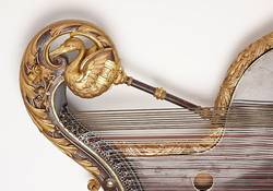 Prunk-Harfenzither, Ignaz Johann Bucher (1828–1881), Wien, um 1860, Holz (Fichte, Palisander), furniert, Metall, Bein, Salzburg Museum, Inv.-Nr. MI 1368