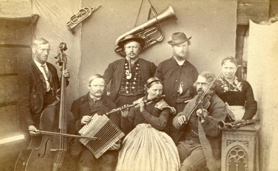 Peter Kleinlercher (1827 - 1899), Musikantengruppe im Pinzgau, Genrefoto, © Salzburg Museum