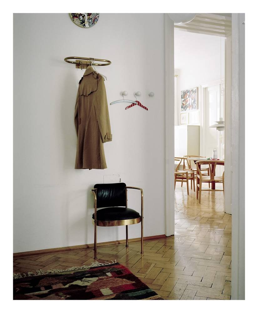 Nicole Six und Paul Petritsch, 2 Fotos analog, Farbe, Auflage 2/5 + 2, kaschiert auf Dipond je 120 x 99 cm, gerahmt 121,6 x 100,6 x 4,5 cm, InvNr Foto 45911