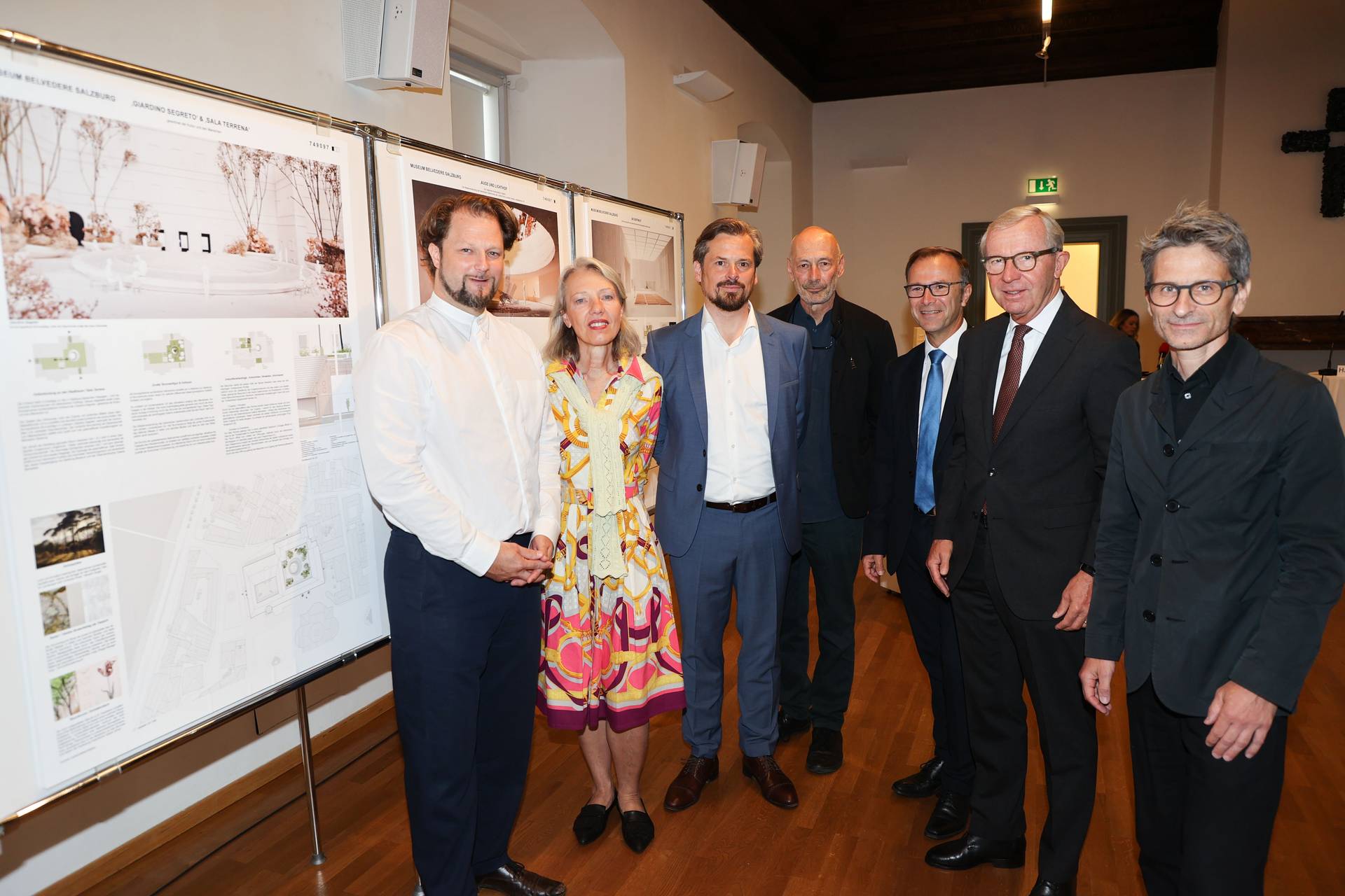 v.l.n.r. Michael Salvi, Stella Rollig, Clemens Standl, Roland Gnaiger, Bernhard Auginger, Wilfried Haslauer, Martin Hochleitner, © Salzburg Museum/Neumayr